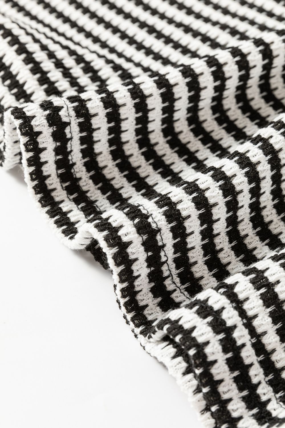 Xara | Striped, long-sleeved top with a crew neck