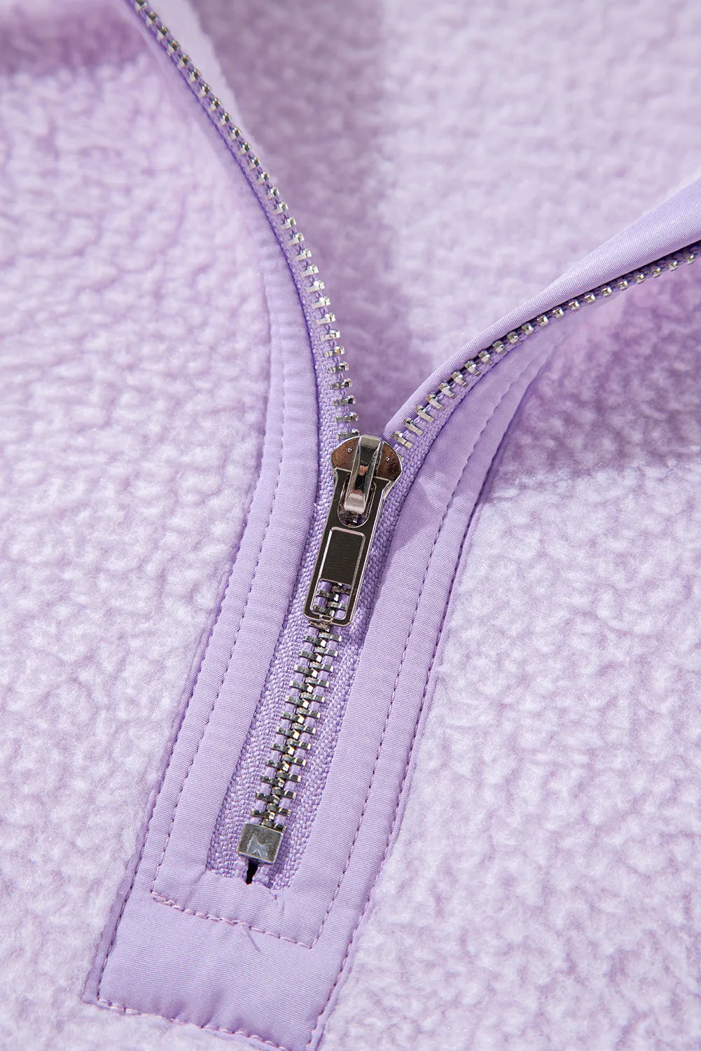 Dominique | Long sleeve hoodie with drawstring and half zip