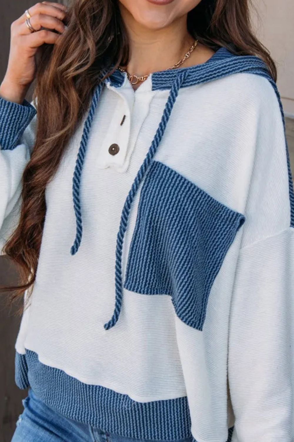 Sabina | Simple and stylish winter hoodie