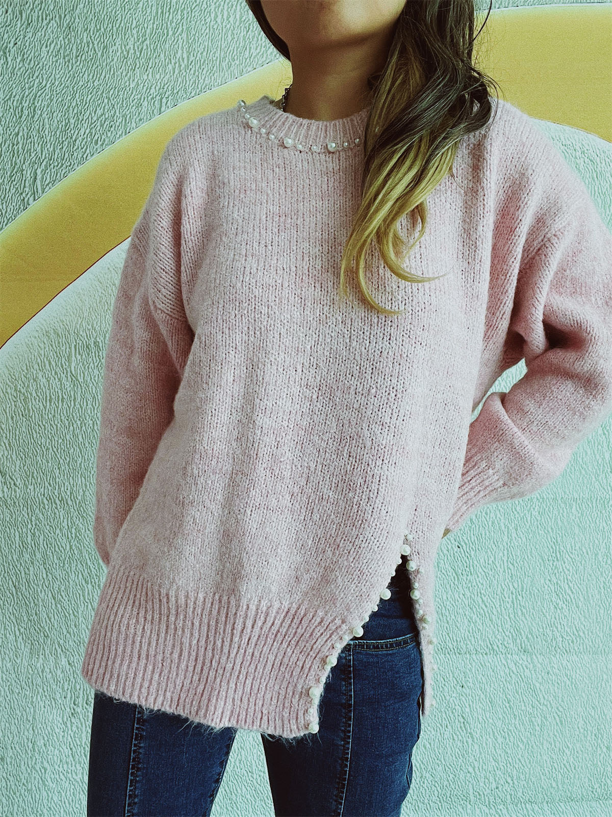 Larissa | Long-sleeved sweater with a slit and beaded trim and a crew neck