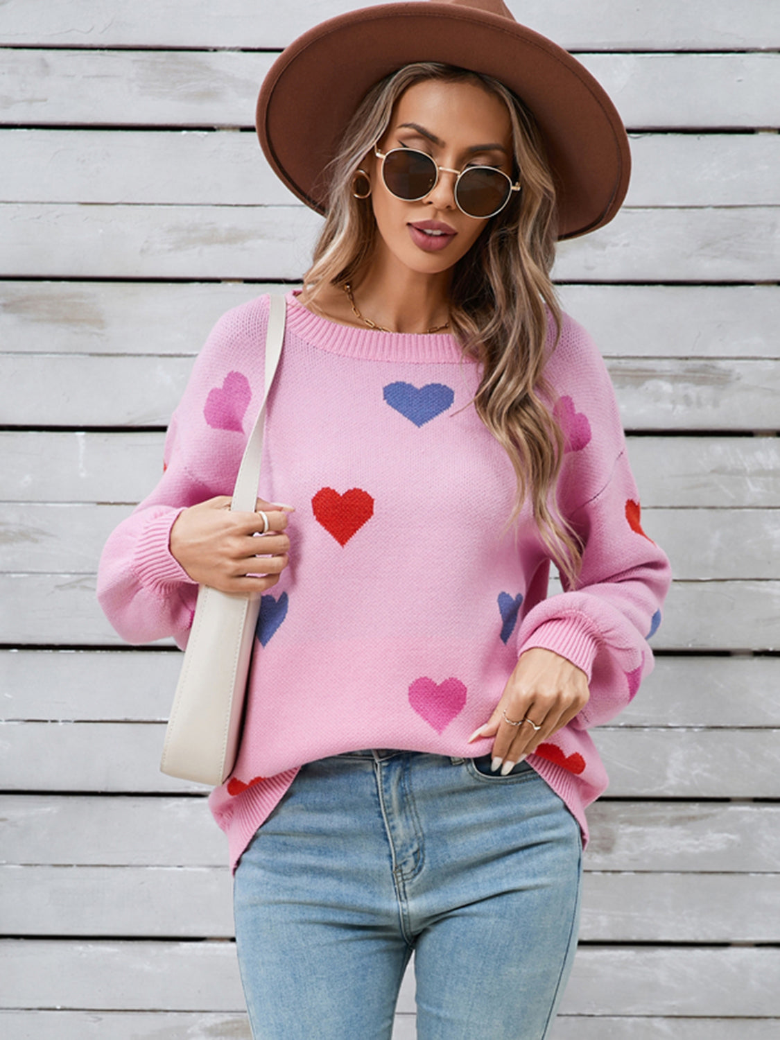 Ulla | Heart-shaped, long-sleeved crew neck sweater