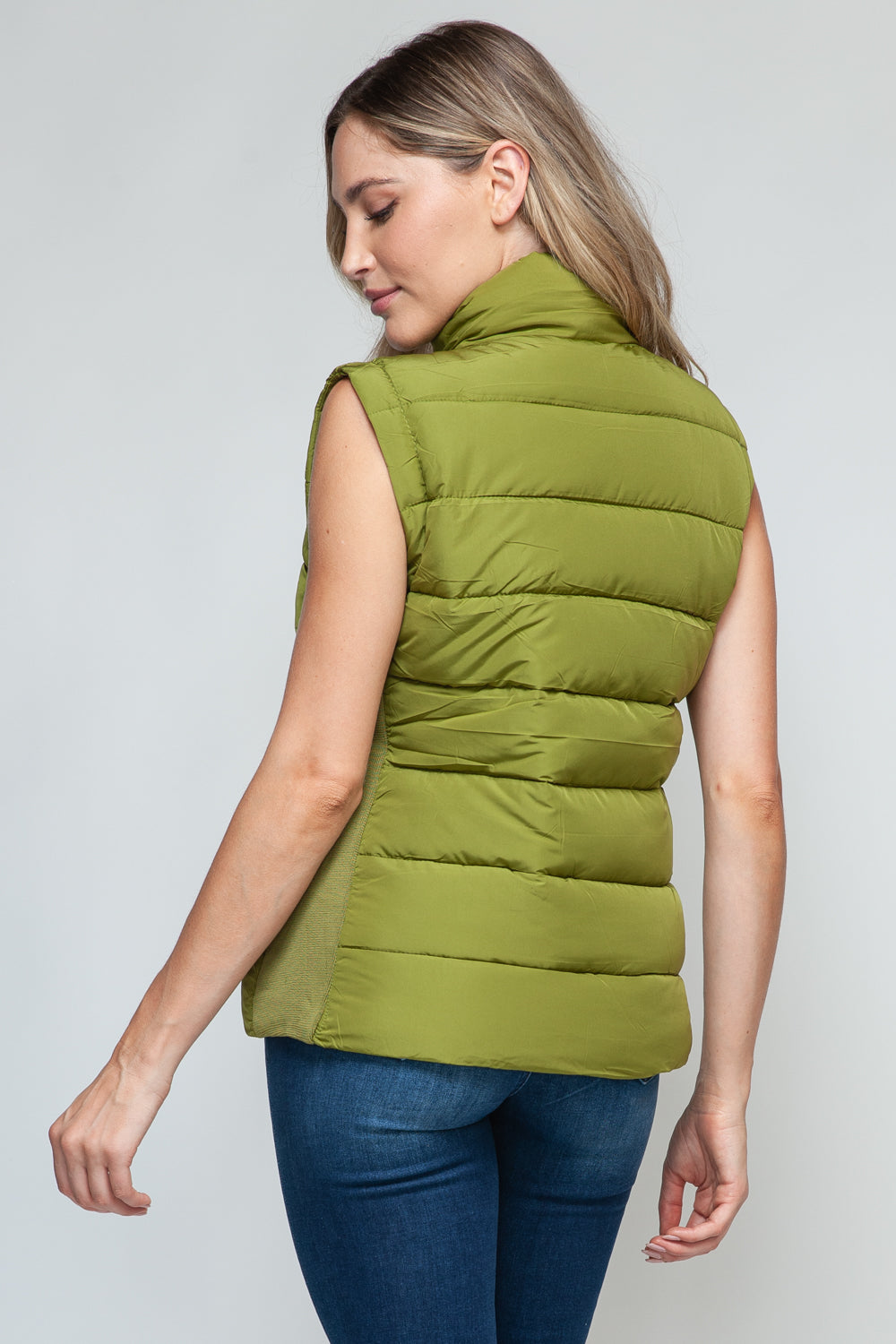Simona | Snobbish turtleneck vest with zip and pockets