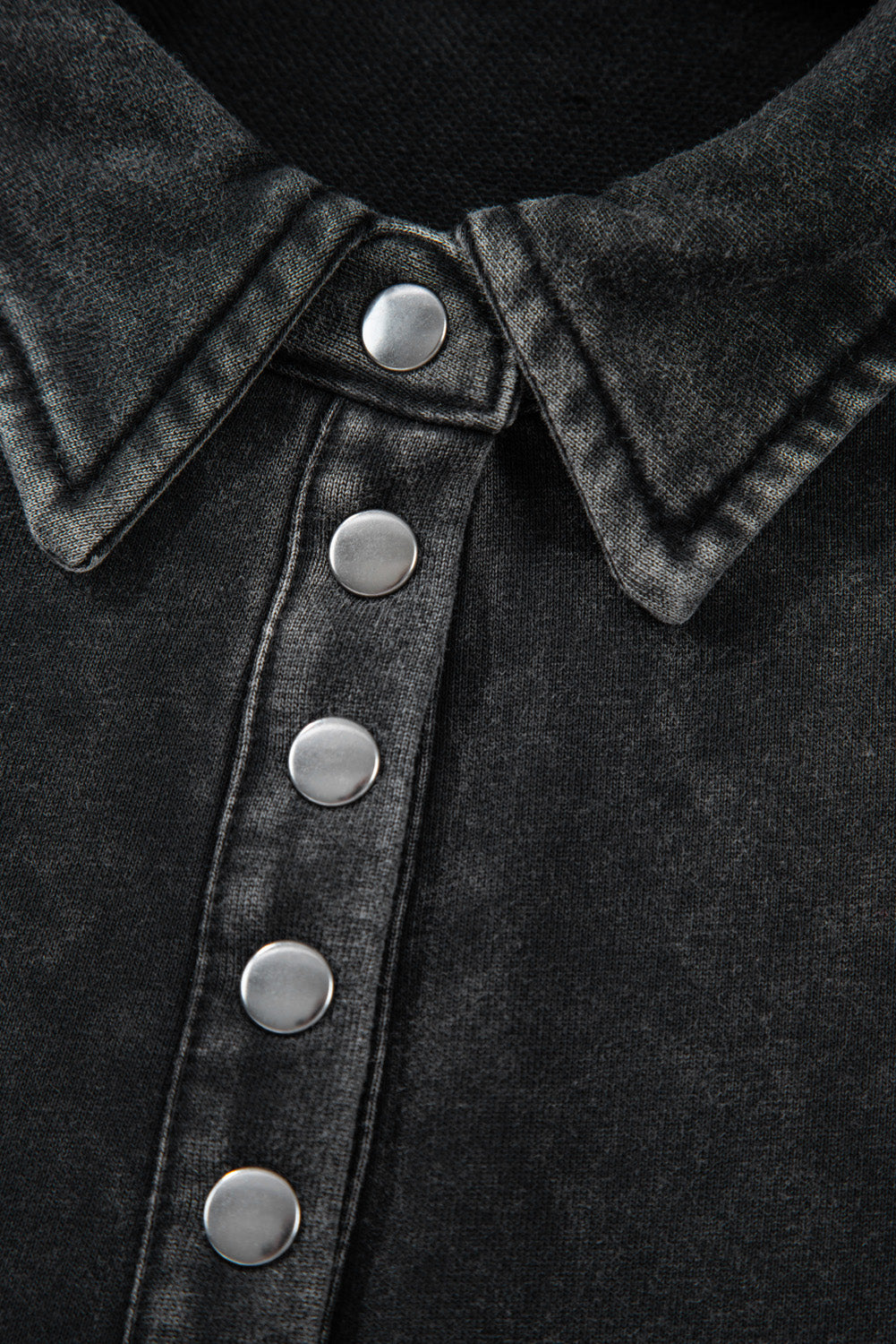Valeria | Oversized sweatshirt with buttons and balloon sleeves