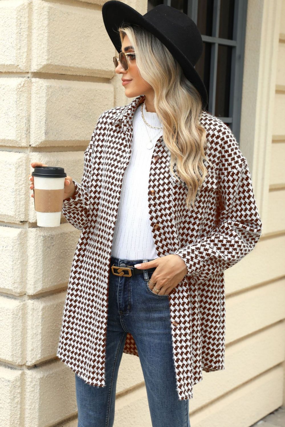 Anika | Houndstooth coat with buttons and dropped shoulders