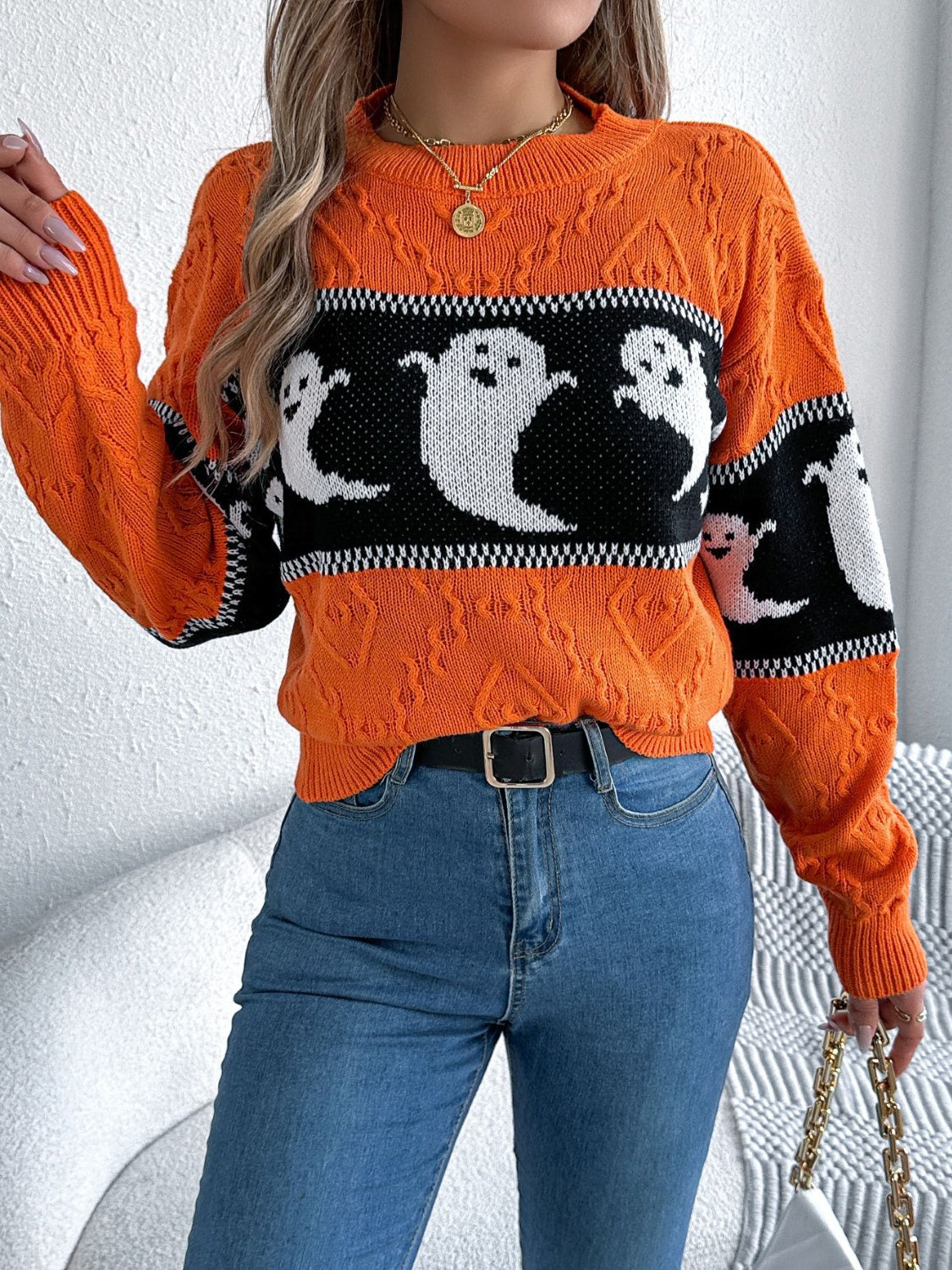 Victoria | Ghost crew neck long sleeve sweater