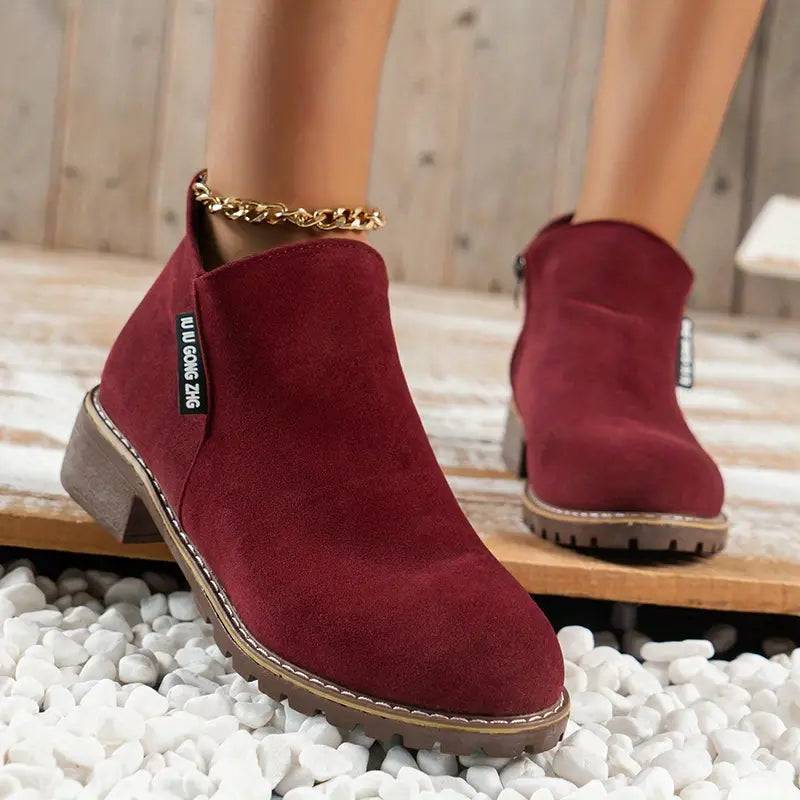Reyes | Versatile flat bottom leather boot