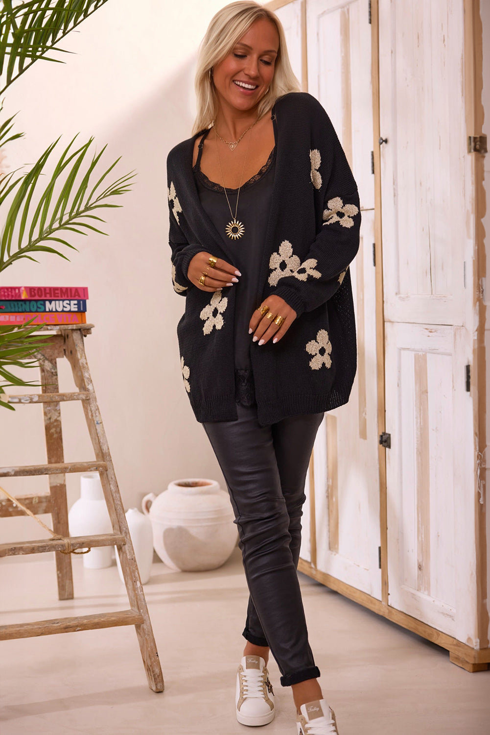 Rocio | Elegant and versatile winter cardigan