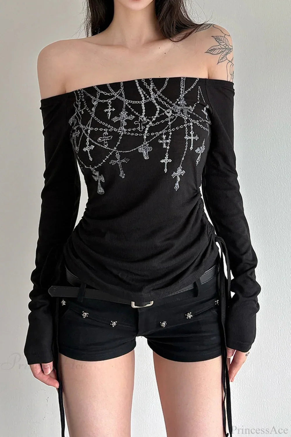 Dark Chain Print Off-Shoulder Ruched Long Sleeve Tee