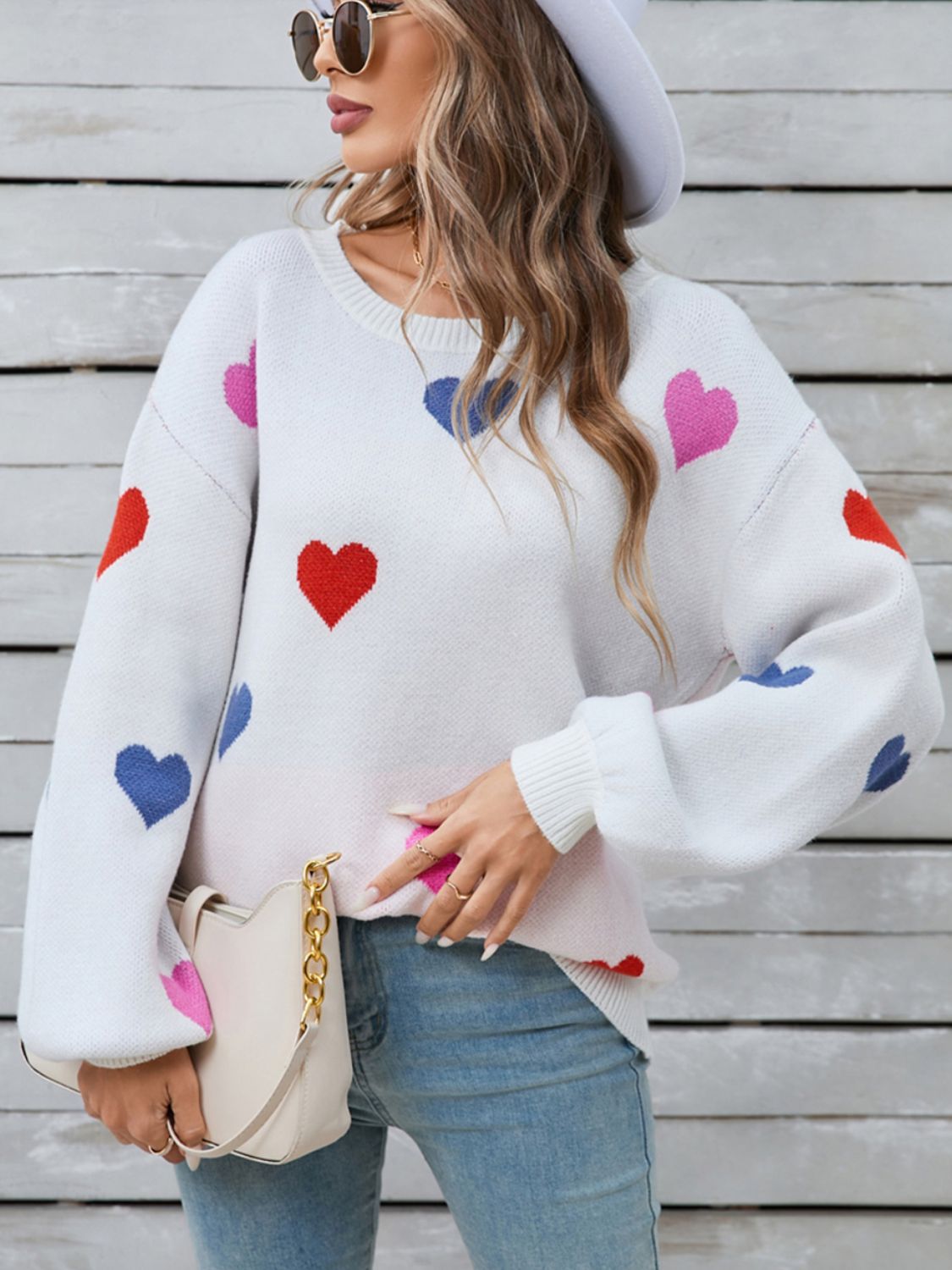 Ulla | Heart-shaped, long-sleeved crew neck sweater