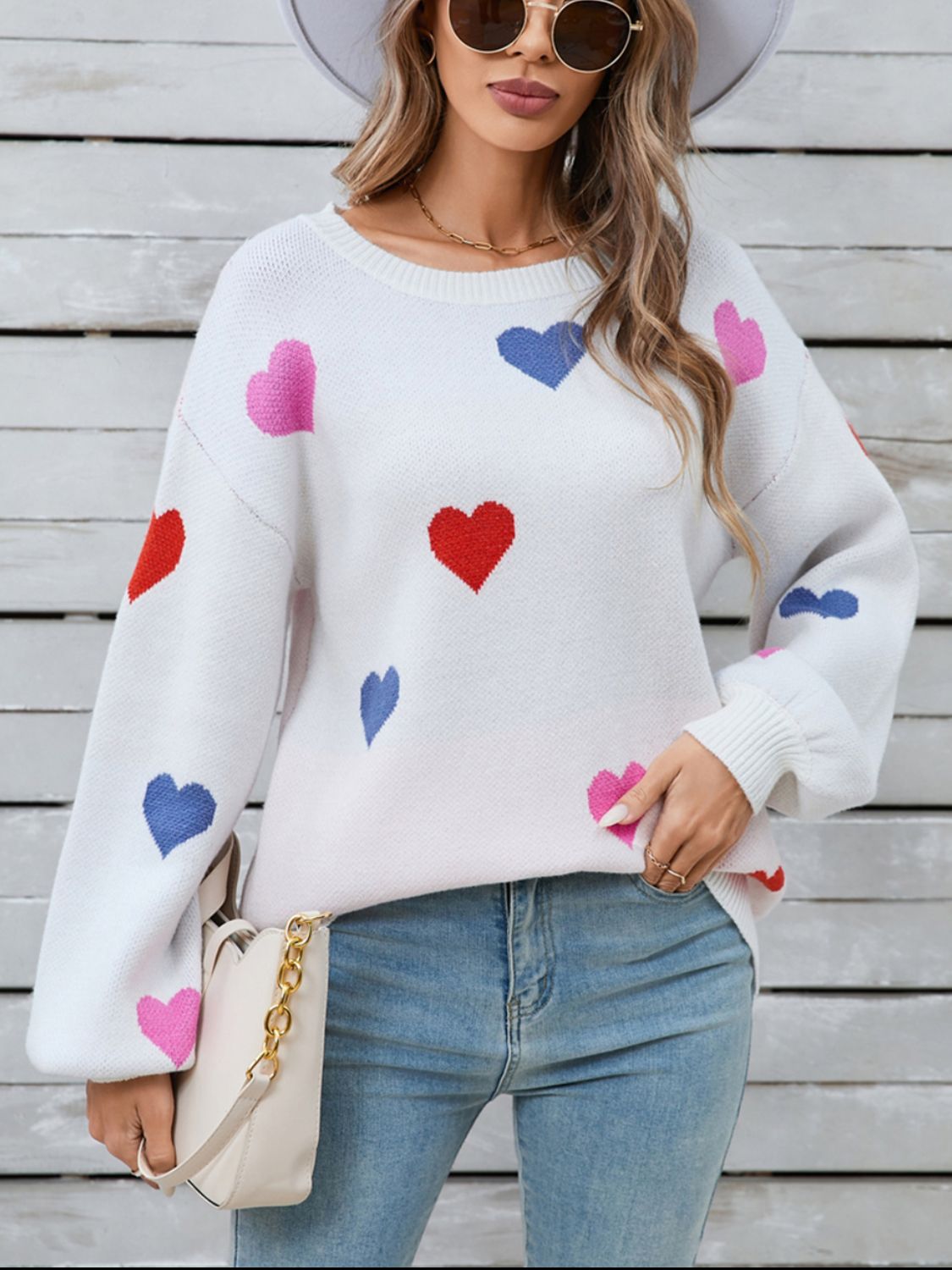 Ulla | Heart-shaped, long-sleeved crew neck sweater