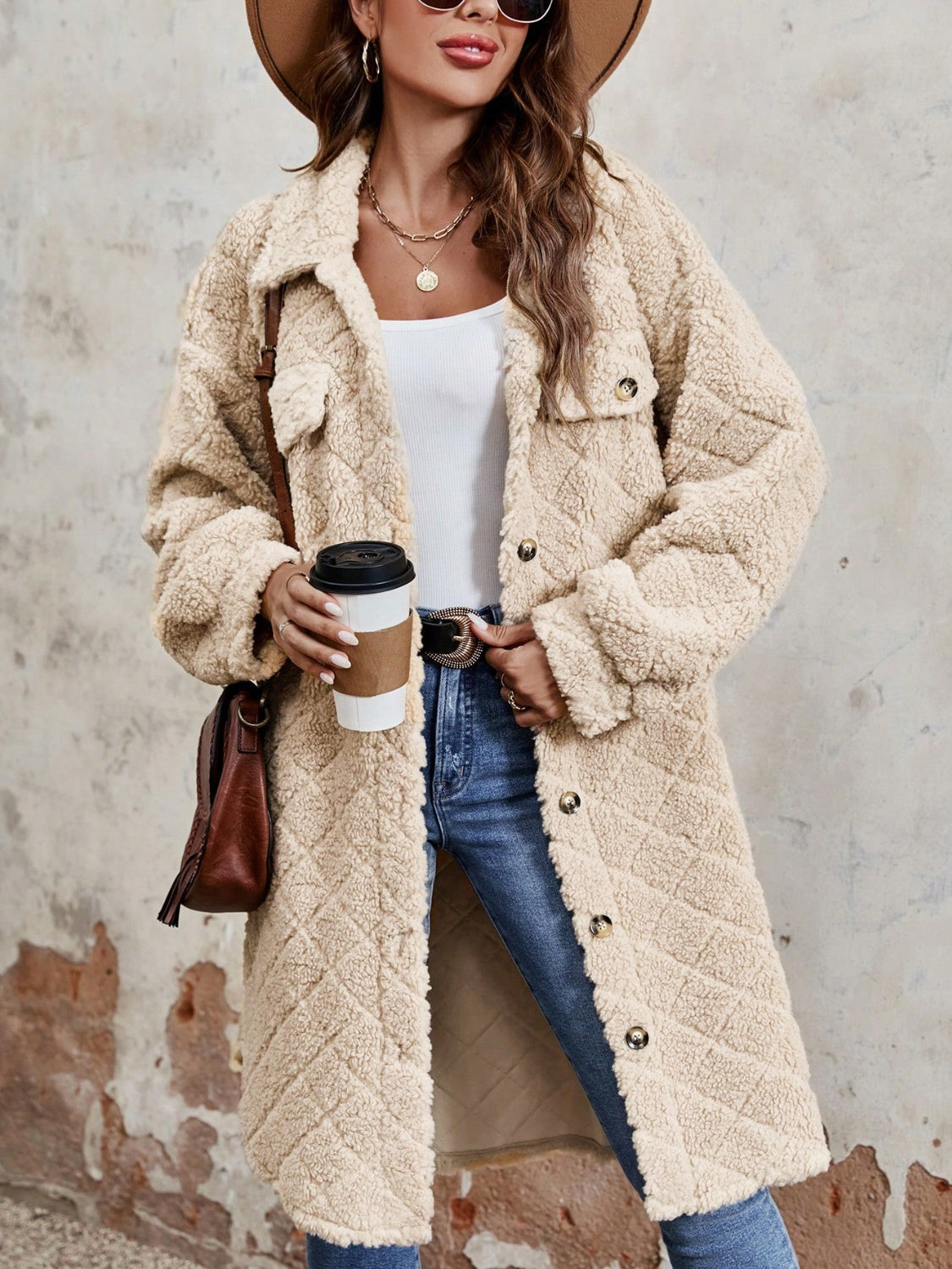 Bettina | Fluffy, buttoned, long-sleeved coat with dropped shoulders