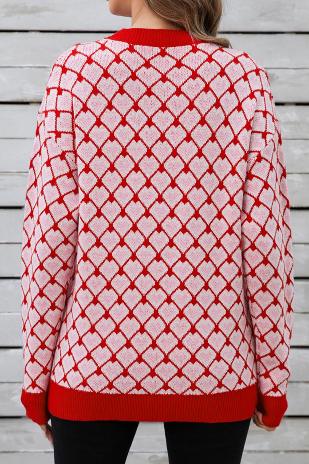 Hannah | Contrasting crew neck sweater with dropped shoulders