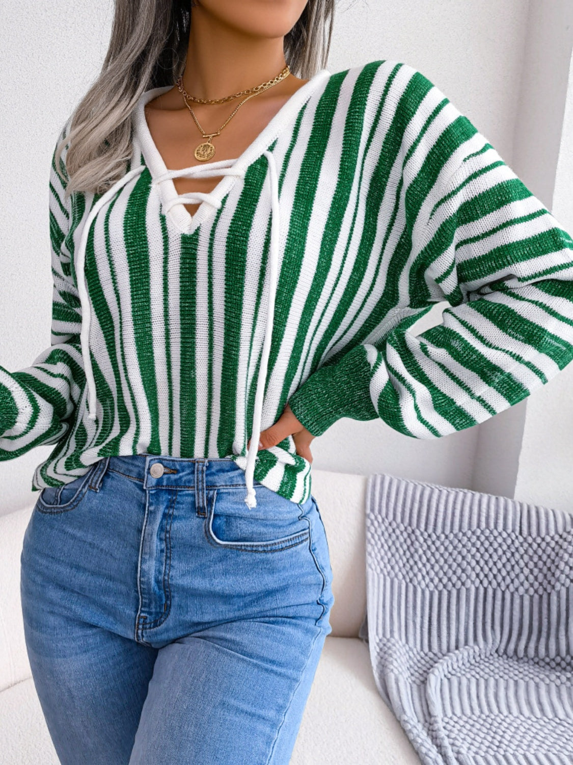 Isadora | Striped long-sleeved sweater with lacing