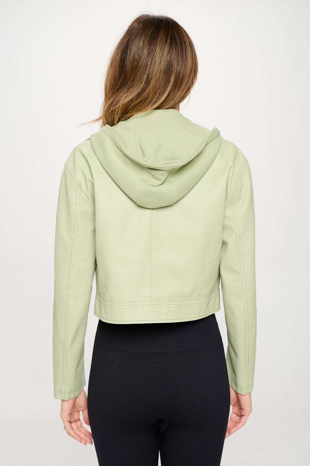 Petra | Cropped hooded jacket with snap fastening