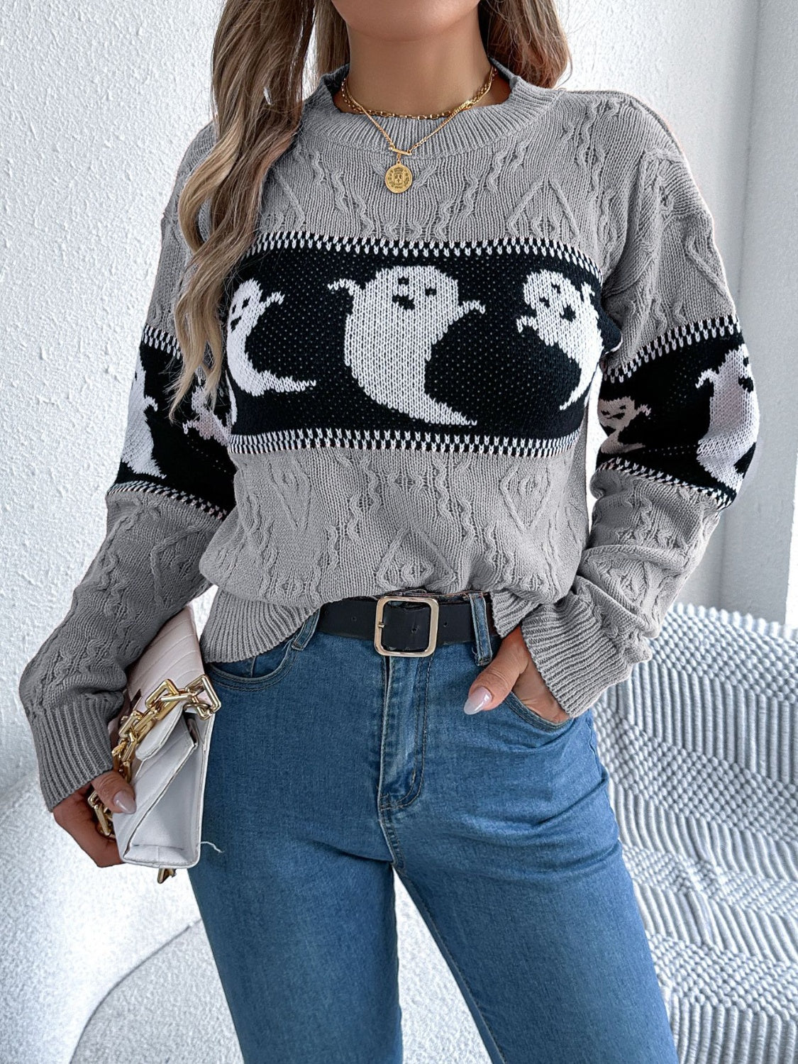 Victoria | Ghost crew neck long sleeve sweater