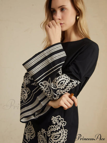 Delicate Embroidery Bell Trendy Sleeve Short Dress