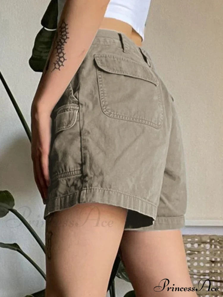 Trendy Cargo Shorts with Pockets