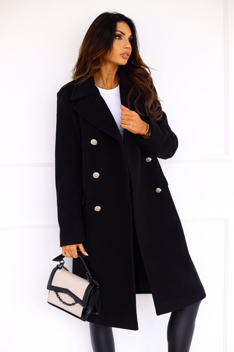 Dorotea | Stylish and elegant women's coat with long sleeves