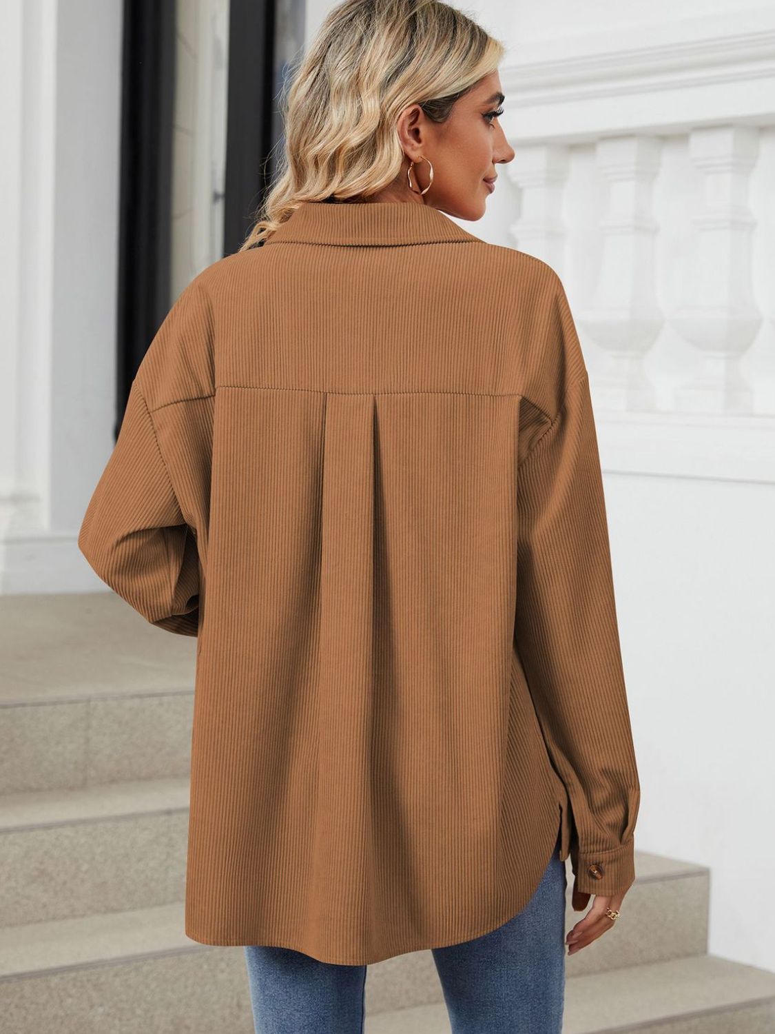 Ines | Long-sleeved outerwear with a button placket and dropped shoulders