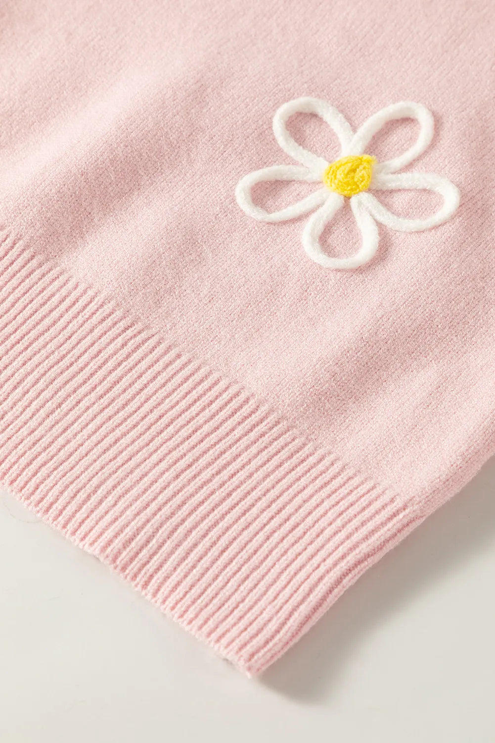 Teresa | Floral sweater with a crew neck and dropped shoulders