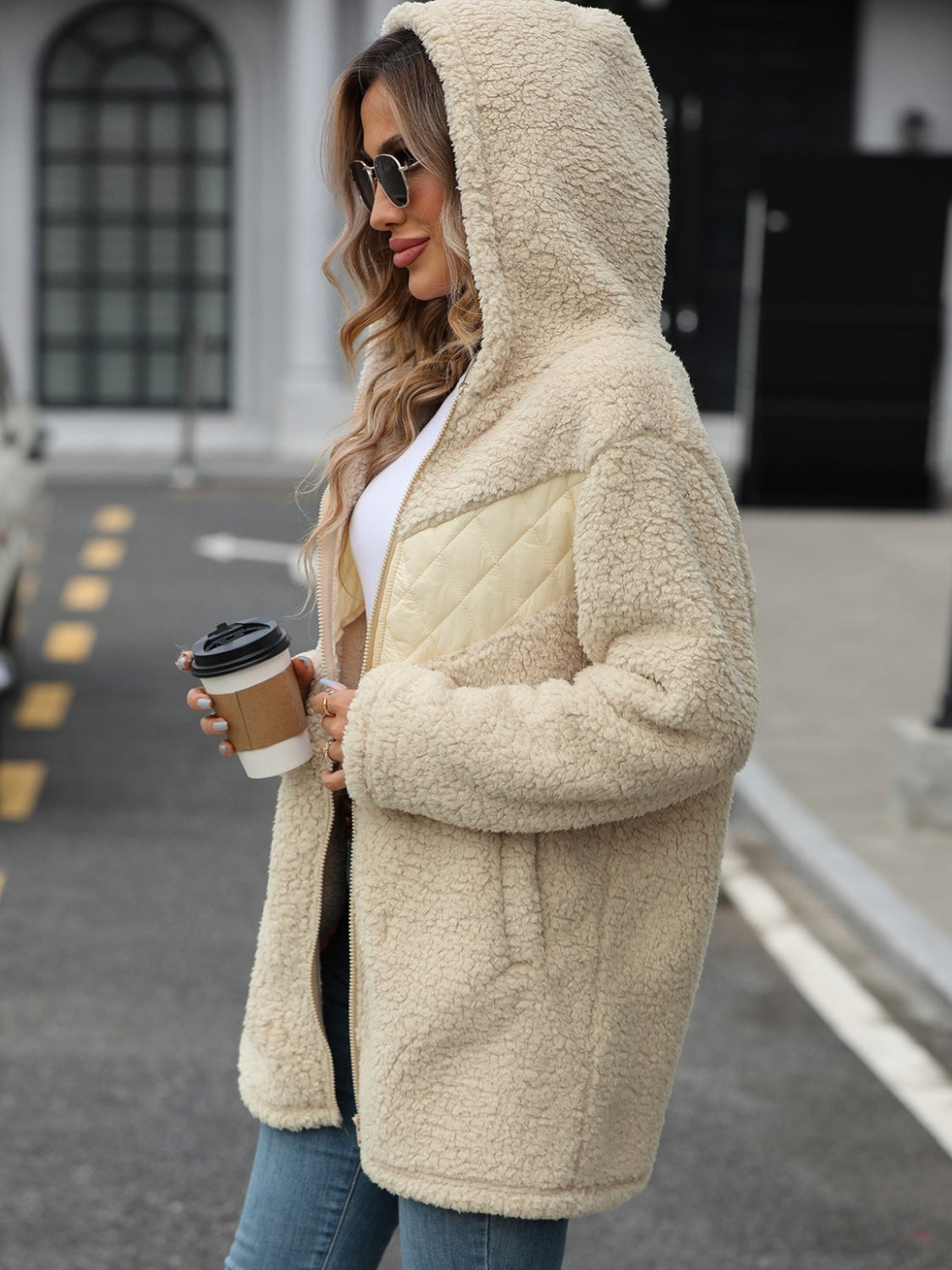 Marianna | Fluffy, long-sleeved hooded jacket with zip fastening