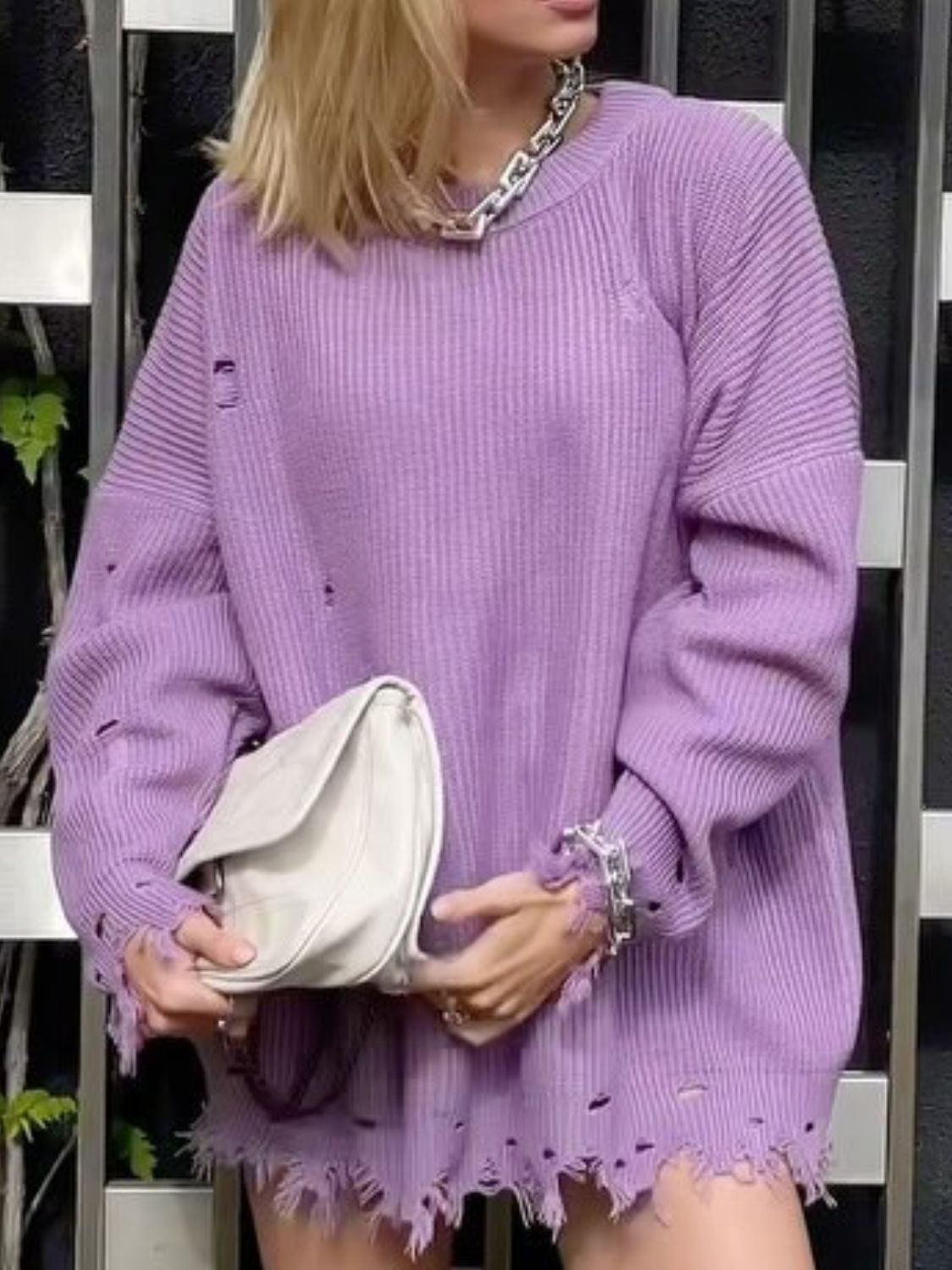 Brigitta | Long-sleeved crew-neck sweater with a distressed look