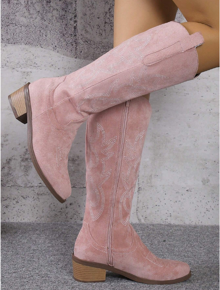 Ivette | High boots with equestrian embroidery