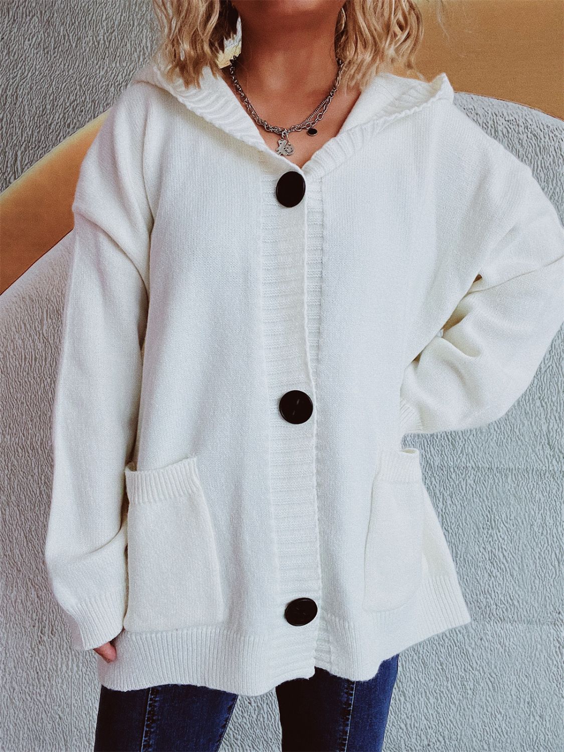 Beatrice | Long-sleeved cardigan with hood and dropped shoulders