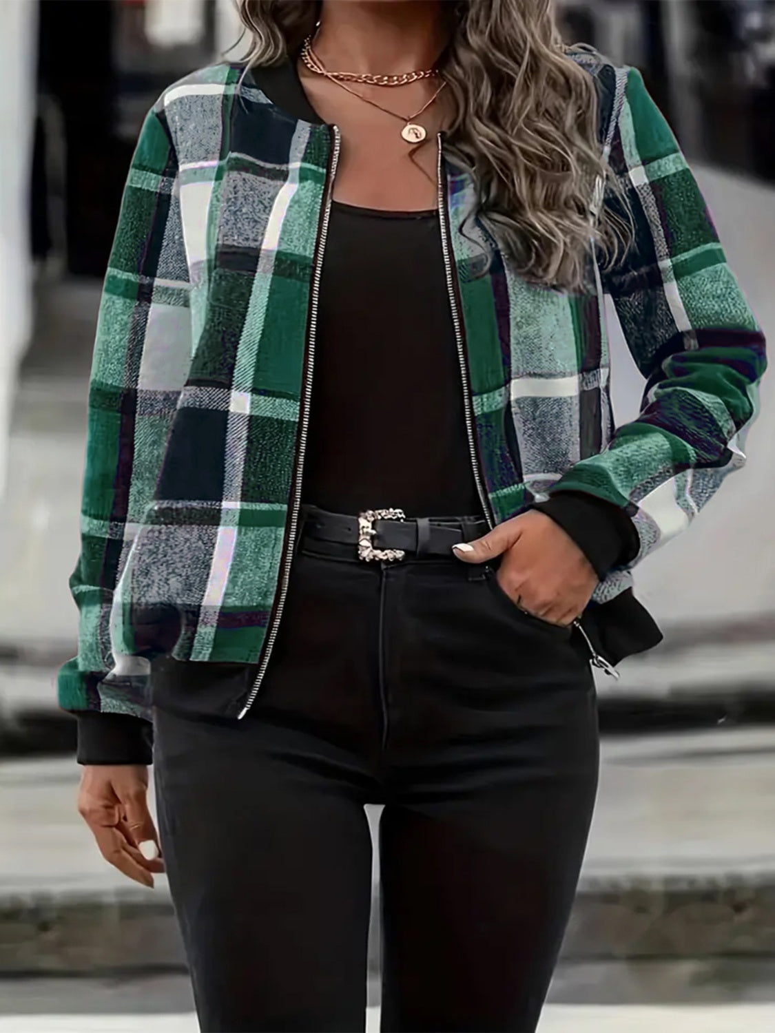 Klara | Oversized checked jacket with baseball collar and zip fastening