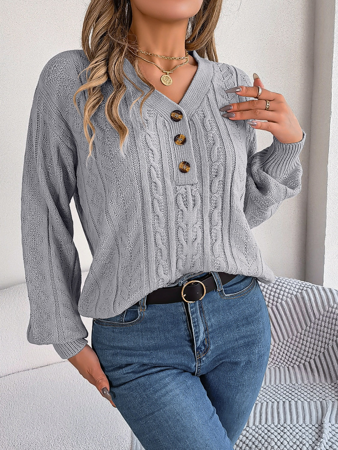 Maite | Long-sleeved sweater with cable knit and V-neck
