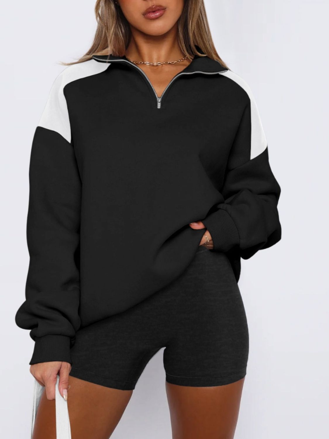 Regine | Long sleeve sweatshirt with contrast quarter zip