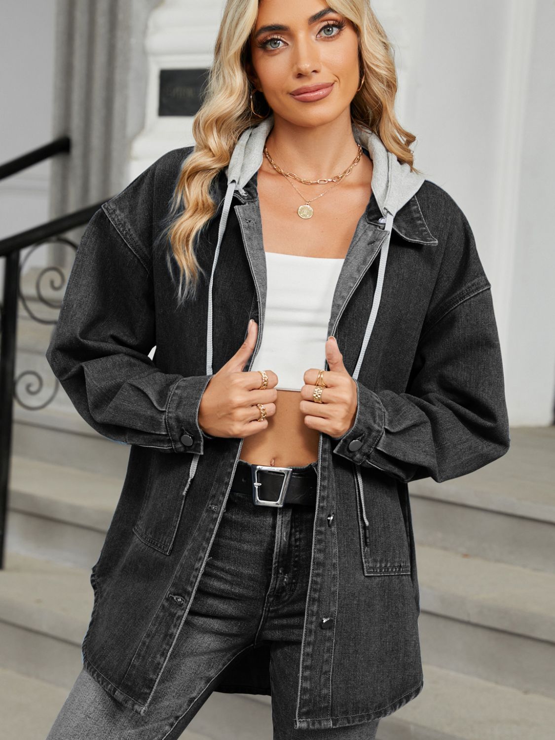 Claudine | Long-sleeved denim jacket with detachable hood and button placket