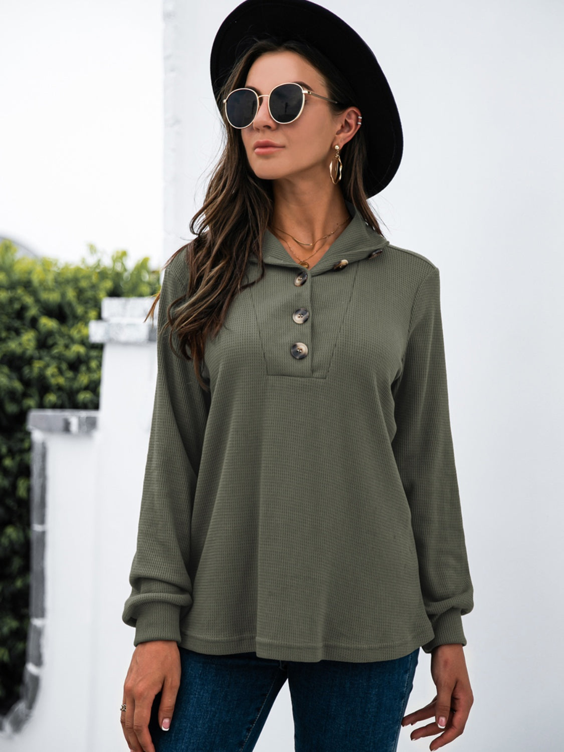 Renee | Half button t-shirt with long sleeves