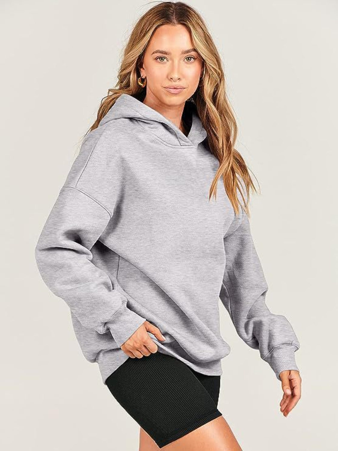 Monica | Long-sleeved hoodie with dropped shoulders