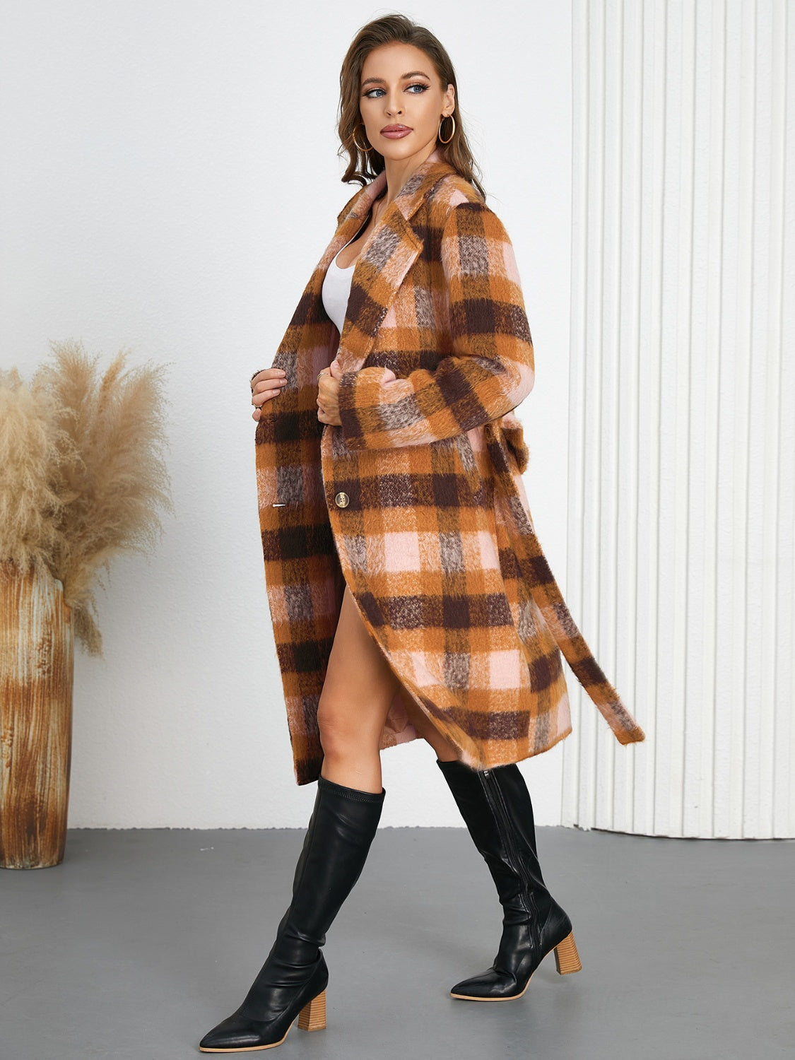 Romina | Tied checked coat with collar