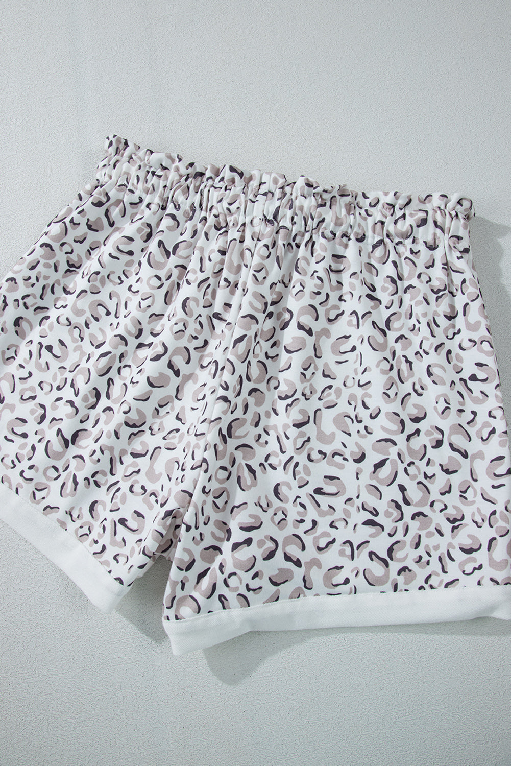 Maria Elena | Elegant and casual winter shorts