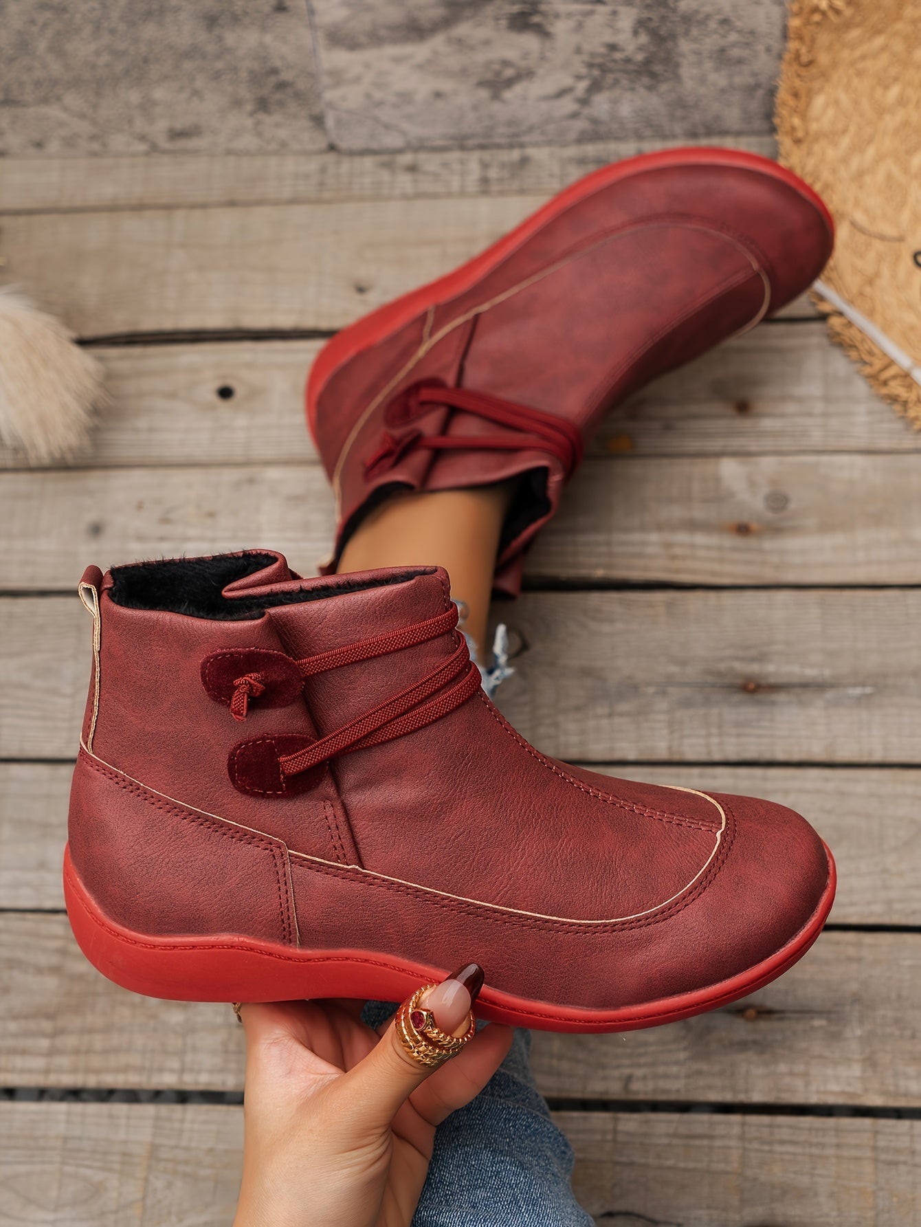 Flor | Lightweight, supportive orthopedic boots.