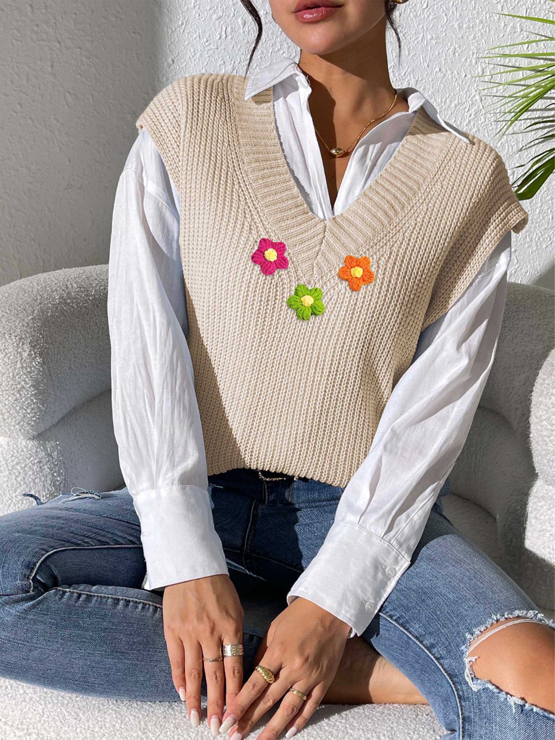 Renata | V-neck floral sweater