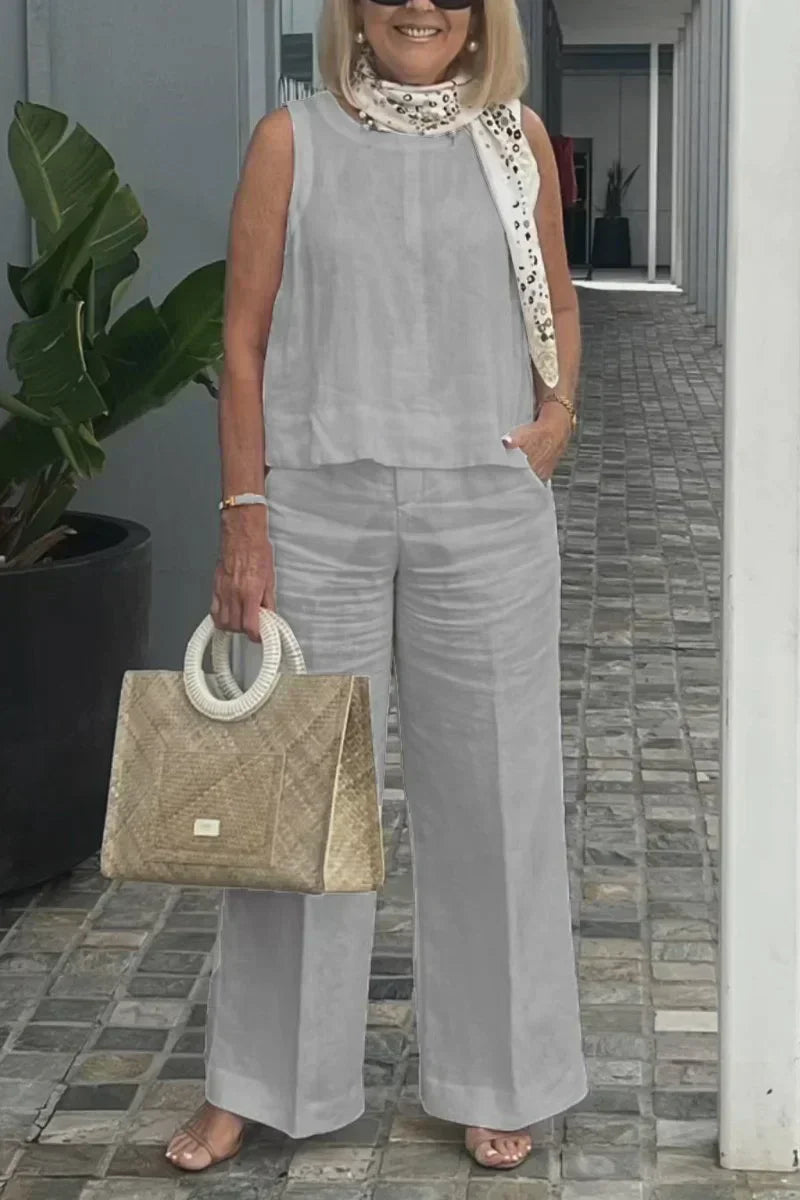 Giovanna® | Elegant Sleeveless Outfit