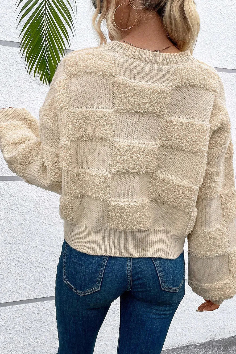Monique | Checked sweater with a crew neck and dropped shoulders