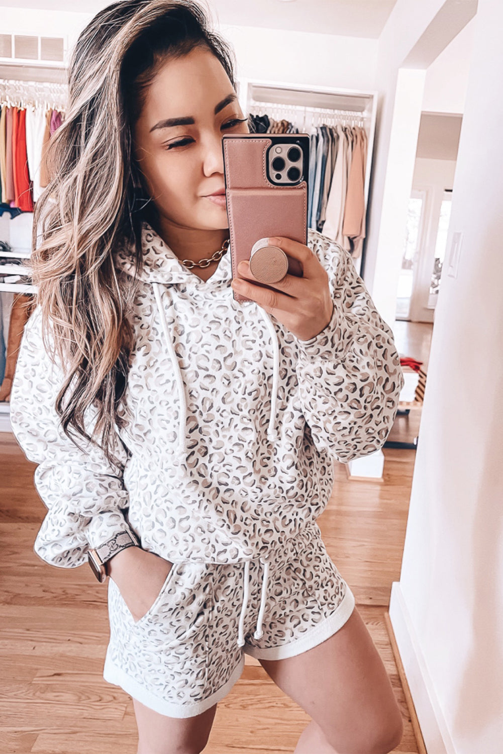 Maria Elena | Elegant and casual winter shorts