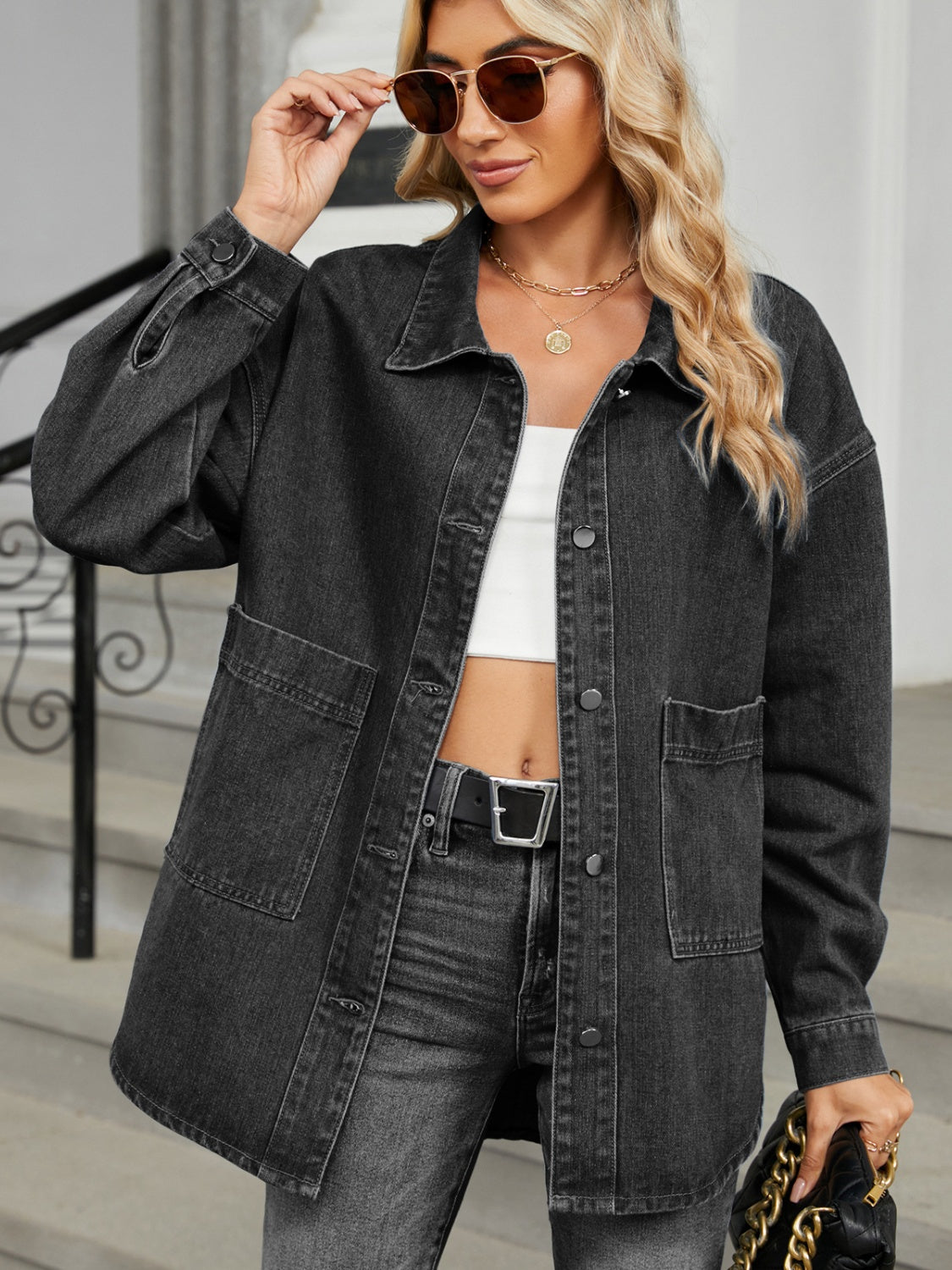 Claudine | Long-sleeved denim jacket with detachable hood and button placket