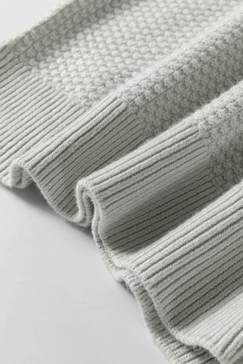 Frieda| Stylish and elegant winter sweater