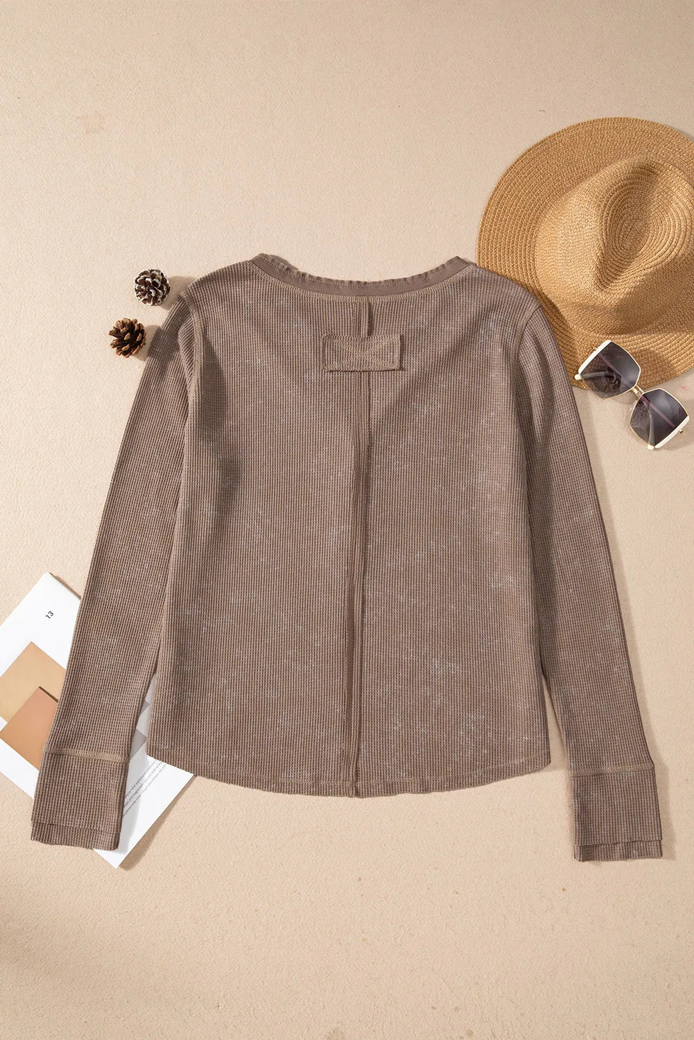 Margot | Notched long sleeve top