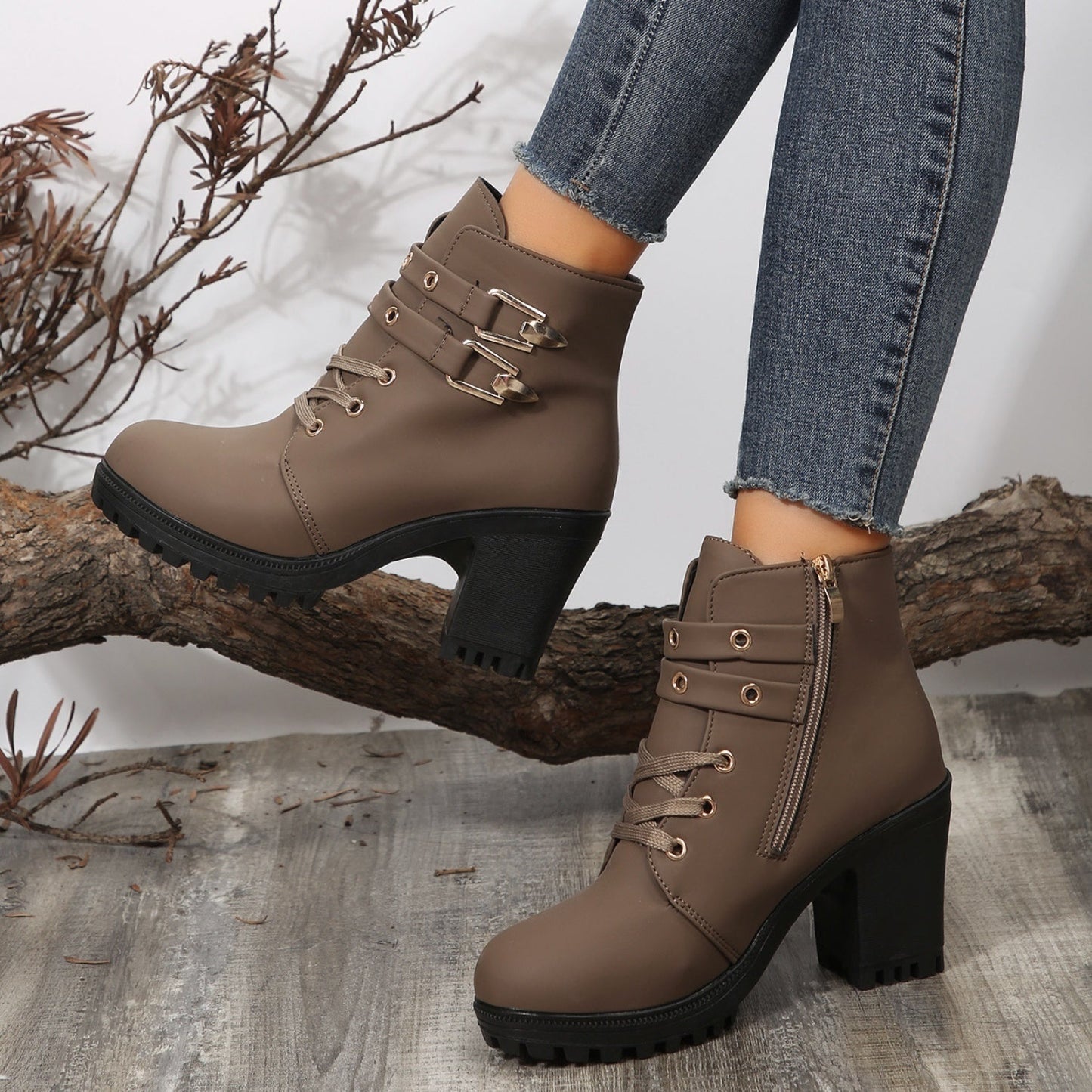 Karina | Durable orthopedic boots