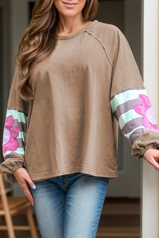 Alba | Plus size floral blouse with crew neck and long sleeves