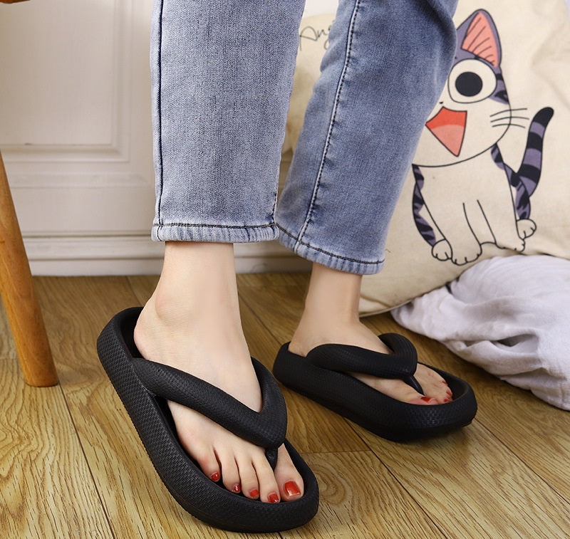 Pura® | Outdoor Seaside Beach Thick Bottom Flip Flops
