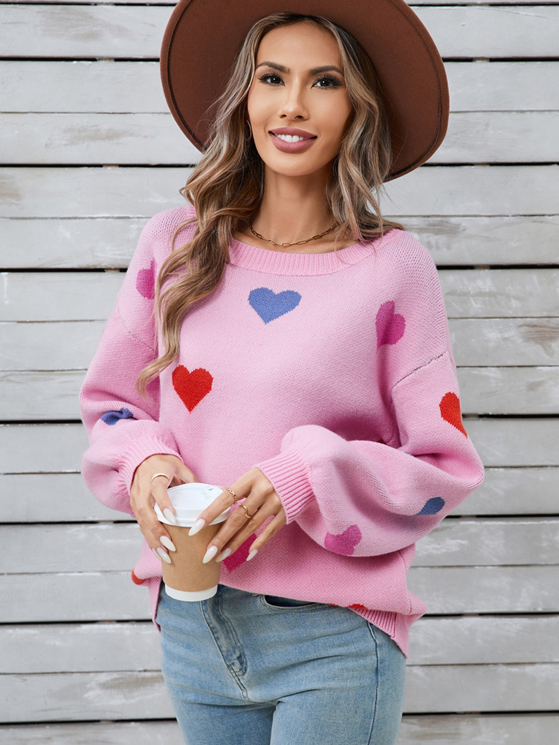 Ulla | Heart-shaped, long-sleeved crew neck sweater