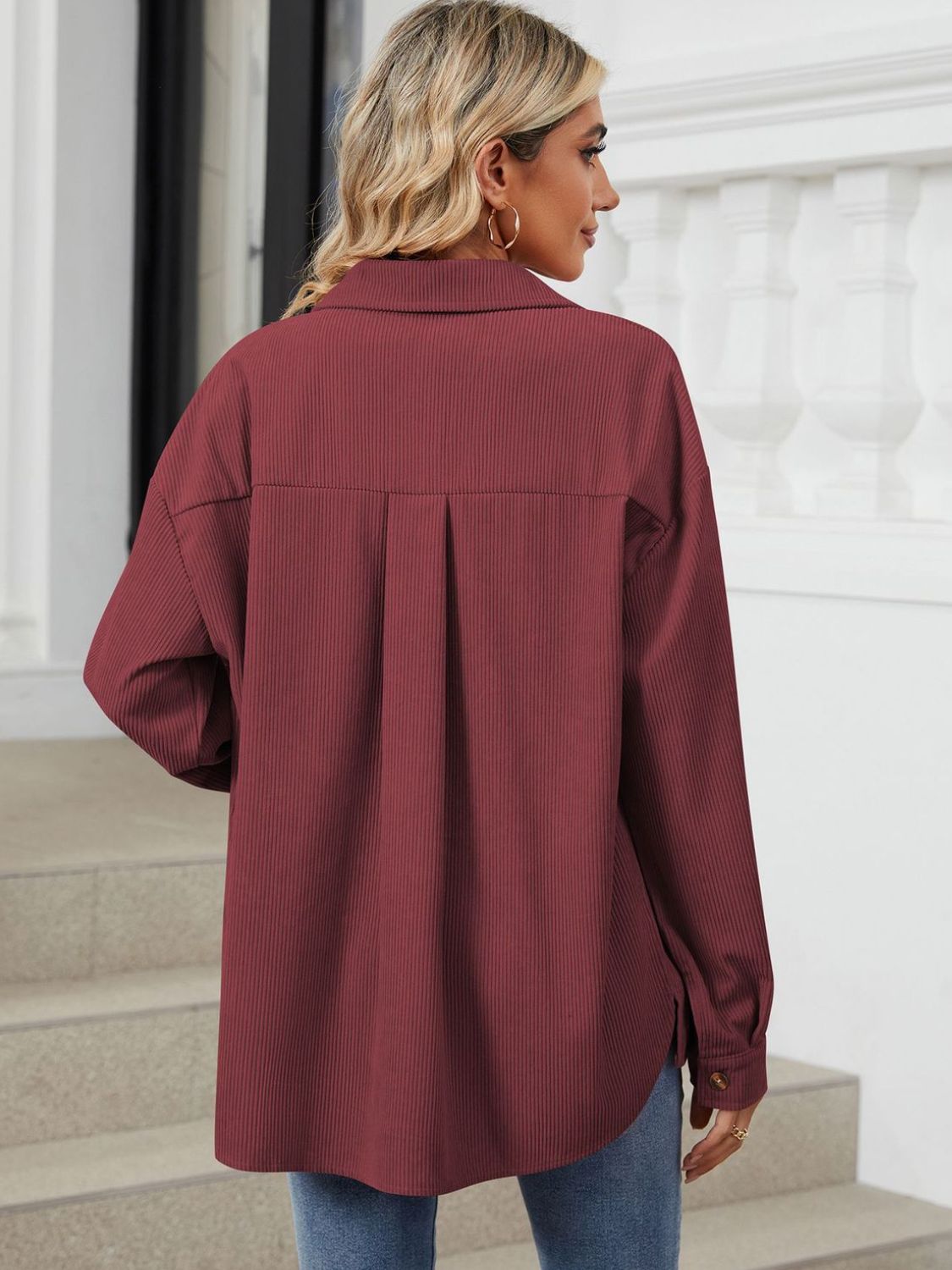 Ines | Long-sleeved outerwear with a button placket and dropped shoulders