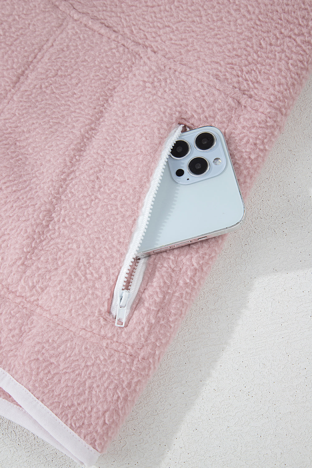 Natalia | Long-sleeved sweatshirt with a half-length snap fastening and side slit pockets